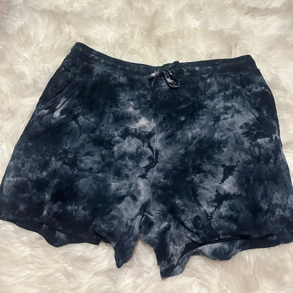 Torrid navy blue tie dyed Shorts